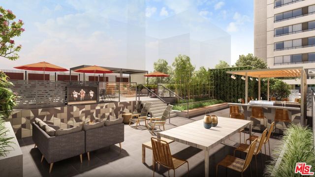 3345 Wilshire Blvd, Los Angeles CA: https://media.crmls.org/mediaz/93a07edf-5de7-4474-90e0-212ac7ffdede.jpg