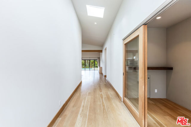 4229 Elmer Avenue, North Hollywood CA: https://media.crmls.org/mediaz/93a1d6d7-ef31-4474-bf73-f66d1b5cbc73.jpg