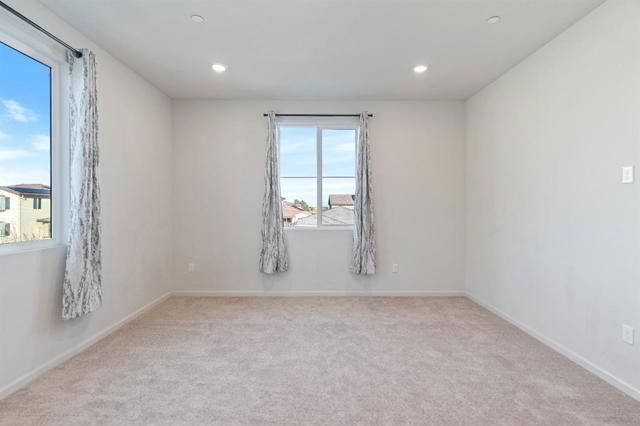 10190 Ashlar, Elk Grove CA: https://media.crmls.org/mediaz/93a250be-f7c7-4d94-91a7-c2d0131c99e1.jpg