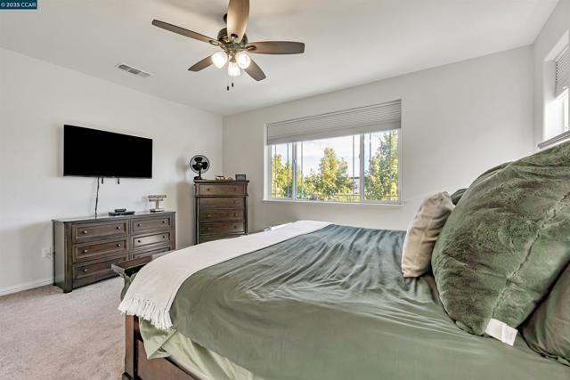 158 Wooley Creek Way, Brentwood CA: https://media.crmls.org/mediaz/93a2cb56-53b0-4f0e-bbd5-1d4fa3a0137d.jpg