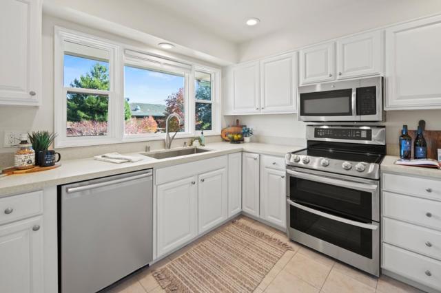 101 Del Mesa Carmel, Carmel CA: https://media.crmls.org/mediaz/93a2cfdc-c07b-4ef6-83b3-6ae2c2bed25c.jpg