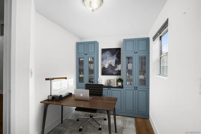 4086 Lonnie St, Oceanside CA: https://media.crmls.org/mediaz/93a32b4c-16af-4372-bac7-68e65f1f7de0.jpg