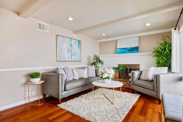 Image 12 of 48 For 41532 Trenouth Street