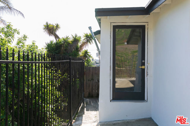4339 Blanchard Street, Los Angeles CA: https://media.crmls.org/mediaz/93a43445-b720-4424-a248-8e7db09855b8.jpg