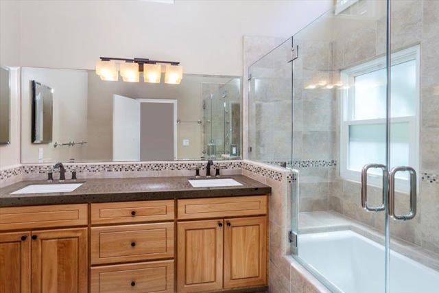 13434 Old Oak Way, Saratoga CA: https://media.crmls.org/mediaz/93a4fd3f-3262-4f0b-98a7-f2752aee8781.jpg