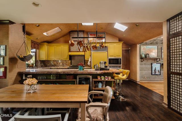 Detail Gallery Image 12 of 48 For 4953 Alta Canyada Rd, La Canada Flintridge,  CA 91011 - 4 Beds | 3/1 Baths