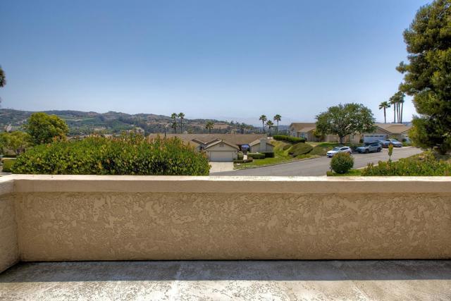 61 Via Larga Vista, Bonsall CA: https://media.crmls.org/mediaz/93a571f9-97b9-4697-9c88-693a9b9da743.jpg