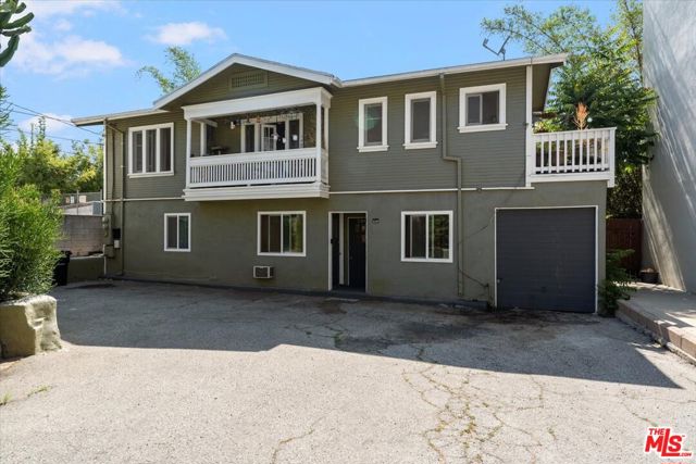 2349 Glendale Boulevard, Los Angeles CA: https://media.crmls.org/mediaz/93a5a437-5e42-4614-ad21-87996b8b419b.jpg