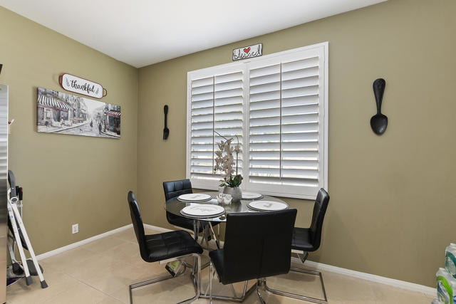 020_Breakfast Area