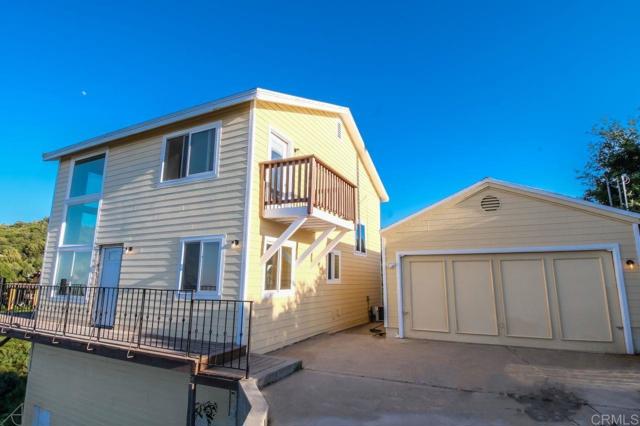 3305 Oakwood Drive, Julian CA: https://media.crmls.org/mediaz/93a67b0f-cbdd-48d3-a263-31aae27db17f.jpg