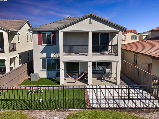 10349 Baldy Dr, Stockton CA: https://media.crmls.org/mediaz/93a69e3a-b1ad-4e9f-996e-cf8a9210e0fc.jpg