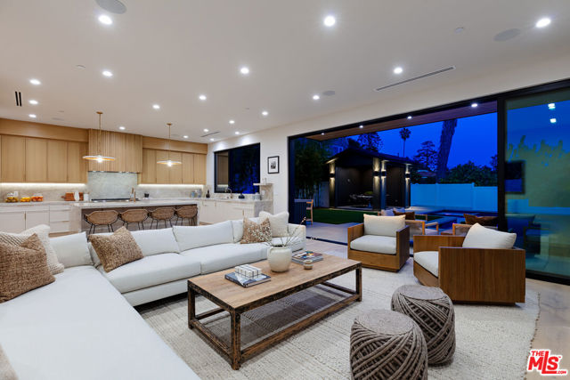 1822 N Vista Street, Los Angeles CA: https://media.crmls.org/mediaz/93a6a5e1-255f-4da9-b96f-4f0fbb6227e7.jpg