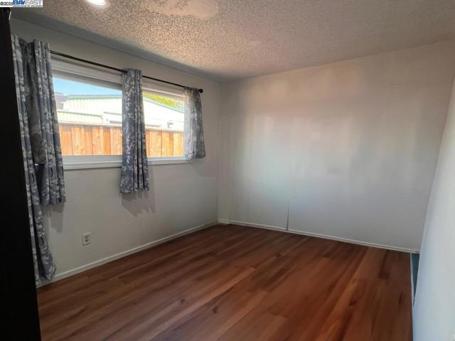2748 Eastgate Ave, Concord CA: https://media.crmls.org/mediaz/93a6f4ce-9fc6-4bfb-ae2c-5cb1de33264c.jpg