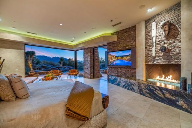 50741 Desert Arroyo Trail, Indian Wells CA: https://media.crmls.org/mediaz/93a77e64-5787-4efc-97e7-58920c40edf8.jpg