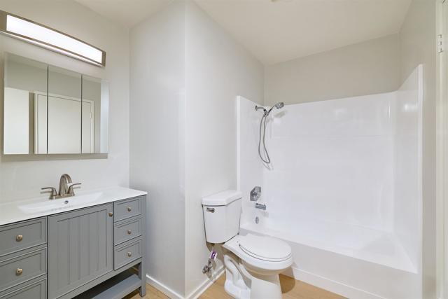 Detail Gallery Image 12 of 18 For 1753 Red Barn Rd, Encinitas,  CA 92024 - 3 Beds | 1/1 Baths