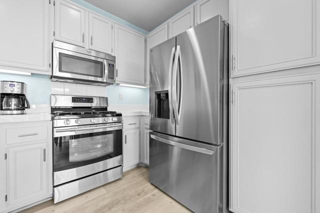 Detail Gallery Image 16 of 41 For 3345 Paseo De Fuentes, National City,  CA 91950 - 3 Beds | 2 Baths