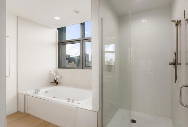 645 Front St, San Diego CA: https://media.crmls.org/mediaz/93a9c17a-d147-4f4a-bd31-4ba24fce4e8f.jpg