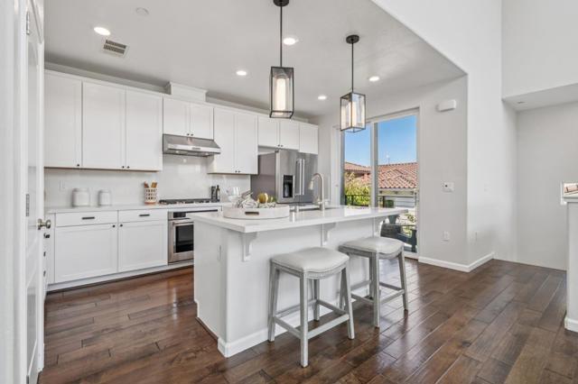 193 William Manly Street, San Jose CA: https://media.crmls.org/mediaz/93abc490-e6fa-4769-834f-cde3f1b178df.jpg