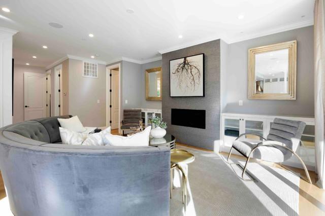 4118 Sutherland Drive, Palo Alto CA: https://media.crmls.org/mediaz/93abd94f-c75d-48af-8cfc-5bc60714efd2.jpg