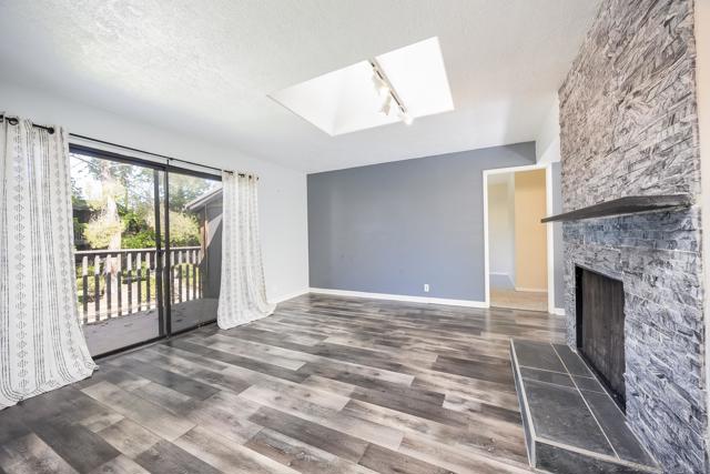 Image 1 of 32 For 2157 Arnold Way  624