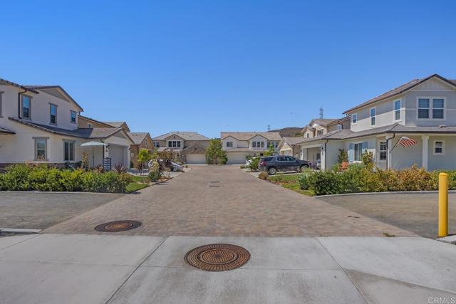 2964 Hayloft Place, Escondido CA: https://media.crmls.org/mediaz/93abede9-9c1d-4baf-b845-285b9535a9e8.jpg