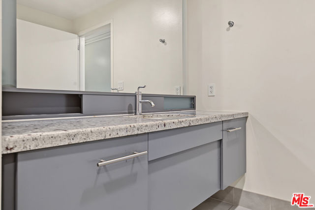 1111 South Grand Avenue, 1014 photo 30