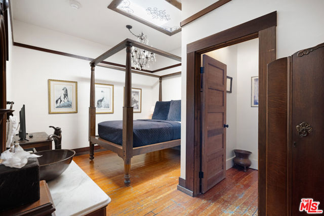 362 Bell Street, Los Alamos CA: https://media.crmls.org/mediaz/93acb27e-907e-44c0-a593-2701770b7092.jpg