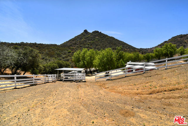 Drew Fenton | 25700 Mulholland Highway Calabasas CA | MLS: 7341247