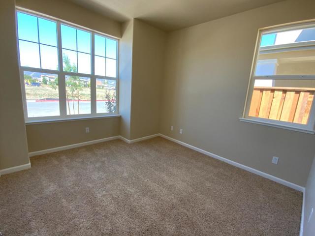 789 Aurora Way, King City CA: https://media.crmls.org/mediaz/93ad1c1c-af21-4420-973a-92075dd158ef.jpg