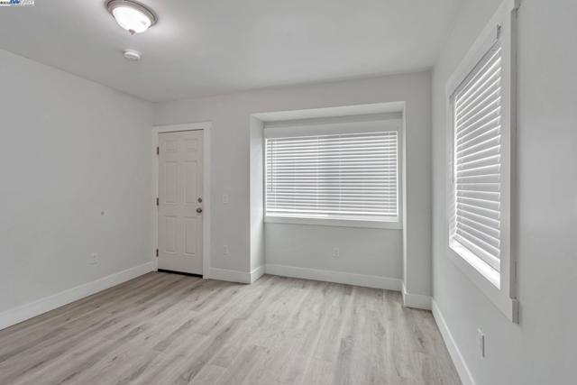 5444 Bancroft, Oakland CA: https://media.crmls.org/mediaz/93ae1a2f-36e3-4d50-8ad1-9e501d8c7582.jpg