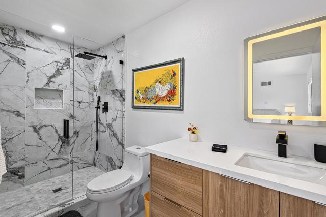 2320 S Via Lazo, Palm Springs CA: https://media.crmls.org/mediaz/93aeb685-aea0-4e32-b034-5041ab9a5e4f.jpg