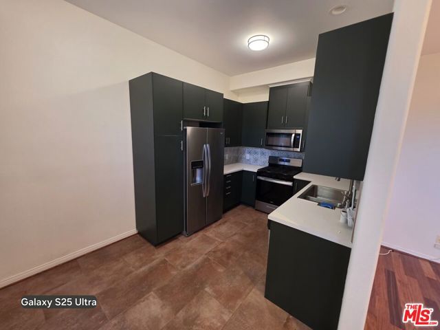 3 Bed Home for Sale in Los Angeles, California
