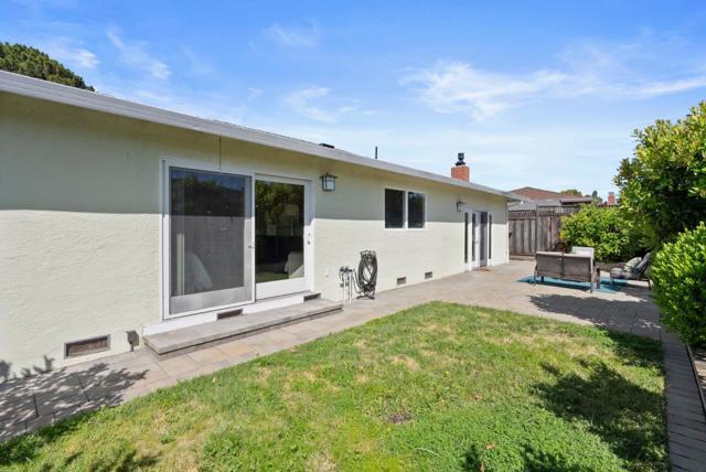 372 Bluefish Court, Foster City CA: https://media.crmls.org/mediaz/93aecac2-9ff6-4b1d-9f0a-c90bacc2219d.jpg