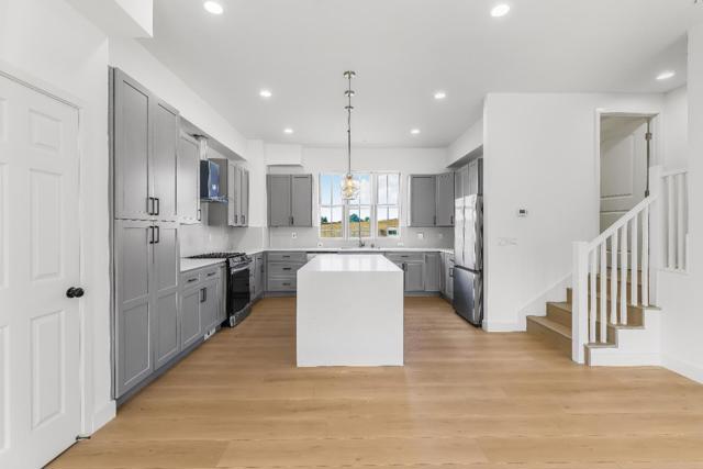 409 San Luis Avenue, Watsonville CA: https://media.crmls.org/mediaz/93b02fa0-2b66-4b8f-87cc-00d7f7abb7a0.jpg