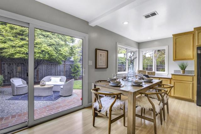 811 W Remington Drive, Sunnyvale CA: https://media.crmls.org/mediaz/93b05a94-77bb-464a-84c1-96703598fc90.jpg