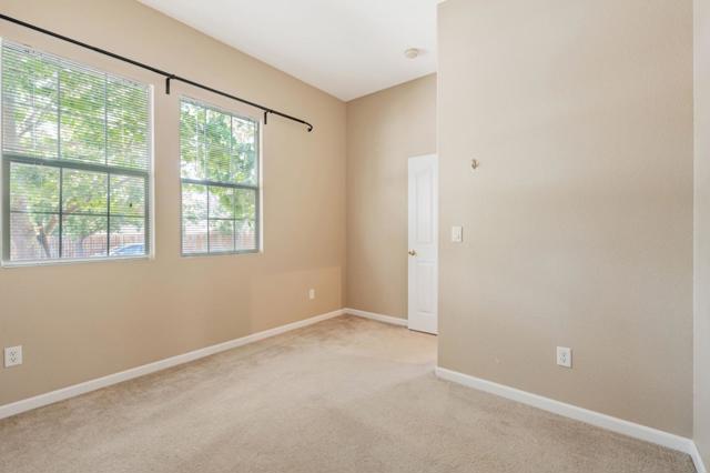 1665 Youngstown Lane, Suisun City CA: https://media.crmls.org/mediaz/93b06ba1-b906-48ba-9d83-16f3ce3bf6d4.jpg