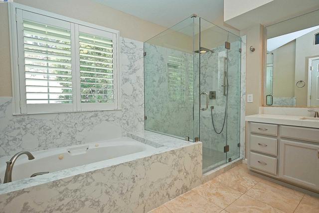 226 Promenade Ln, Danville CA: https://media.crmls.org/mediaz/93b10478-7a0f-44a0-9001-37c5f126a4d2.jpg