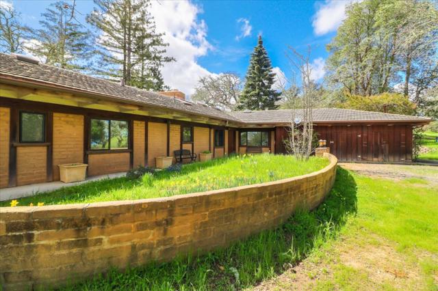 500 El Caminito Road, Carmel Valley CA: https://media.crmls.org/mediaz/93b22a9f-423e-4399-842b-5e471e676e17.jpg