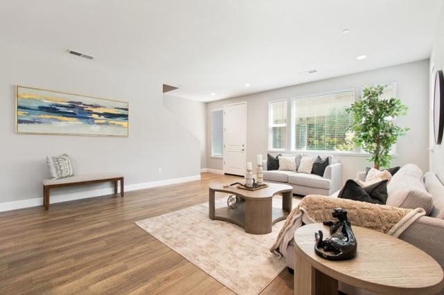 701 Tierney Place, Martinez CA: https://media.crmls.org/mediaz/93b2ee01-4436-4faa-9cf6-f908e84ca052.jpg