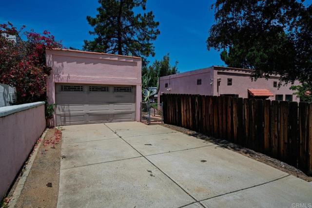 Detail Gallery Image 4 of 40 For 145 S Grape Street, Escondido,  CA 92025 - 3 Beds | 1 Baths