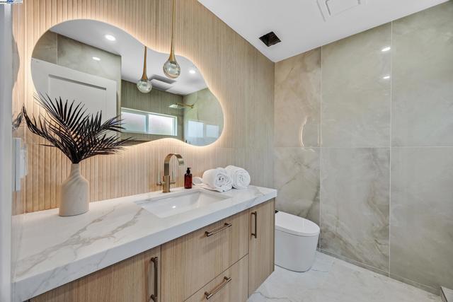3156 San Joaquin, Union City CA: https://media.crmls.org/mediaz/93b4df59-af94-4e87-9a57-2fb888c2ee29.jpg