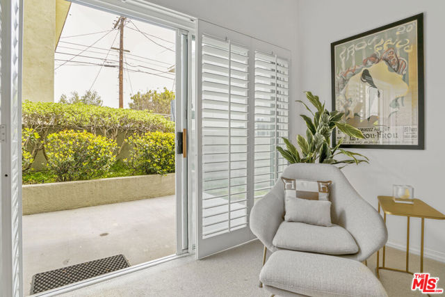 1706 Colby Avenue, Los Angeles CA: https://media.crmls.org/mediaz/93b57f26-225e-4847-85ed-e6c12c101c62.jpg