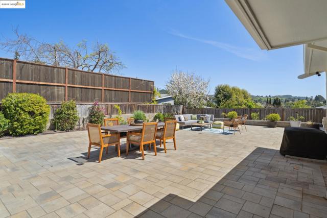 4545 Gregory Way, Richmond CA: https://media.crmls.org/mediaz/93b690d8-0c2a-4051-bca0-a70a40924876.jpg