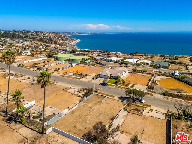 Drew Fenton | 3735 Malibu Vista Drive Malibu CA | MLS: 7116912