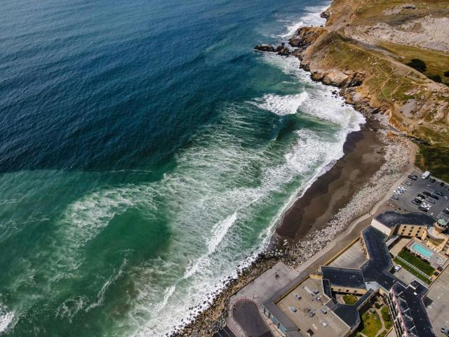 511 Buel Avenue, Pacifica CA: https://media.crmls.org/mediaz/93b72ce4-fa5b-497f-8977-e22b2784d5cd.jpg