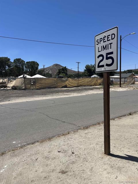 1213 Heber Street, Jacumba CA: https://media.crmls.org/mediaz/93b7f225-cacc-4d1d-b038-3ac5b2f7b3bd.jpg
