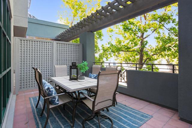 222 8th Avenue, San Mateo CA: https://media.crmls.org/mediaz/93b97db0-9dc3-494c-ba6b-731362bee10b.jpg