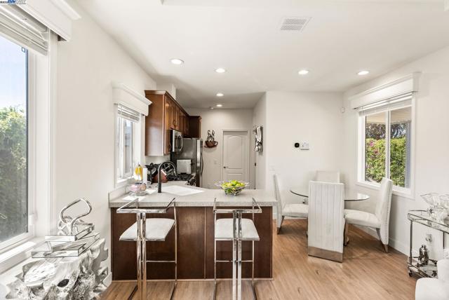 65 Pali, Pittsburg CA: https://media.crmls.org/mediaz/93b993ef-9097-49dc-b129-e0c1ad49c118.jpg