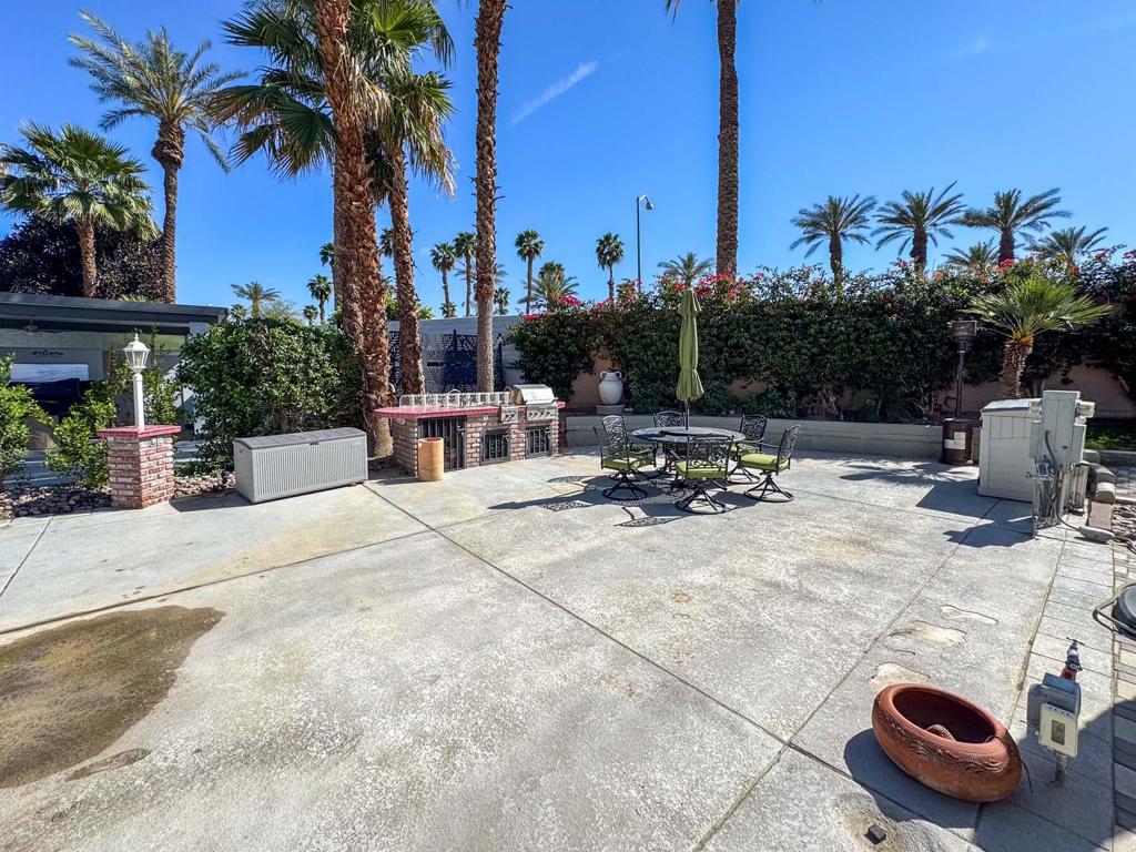 MLS #219127218DA image #17