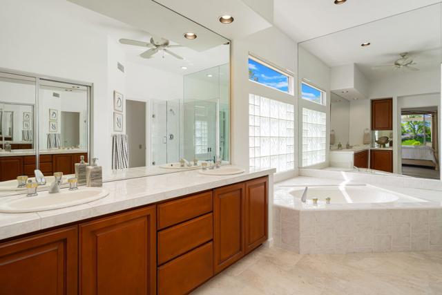 400 Tomahawk Drive, Palm Desert CA: https://media.crmls.org/mediaz/93bba79d-4e1a-45ae-baa2-6a49dee4ee52.jpg